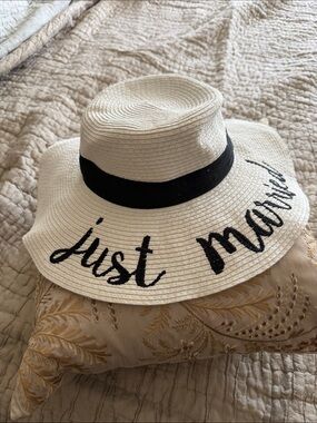 Just Married white with black embroidery paper hat adjustable